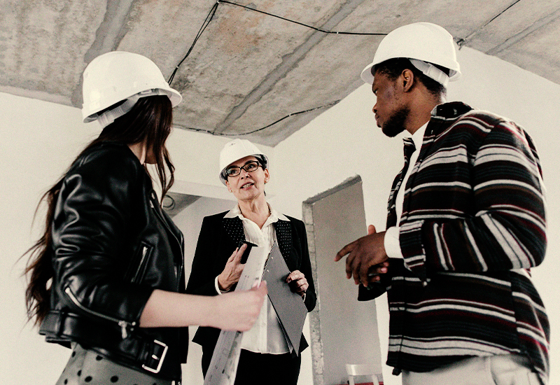 picture of workers discussing